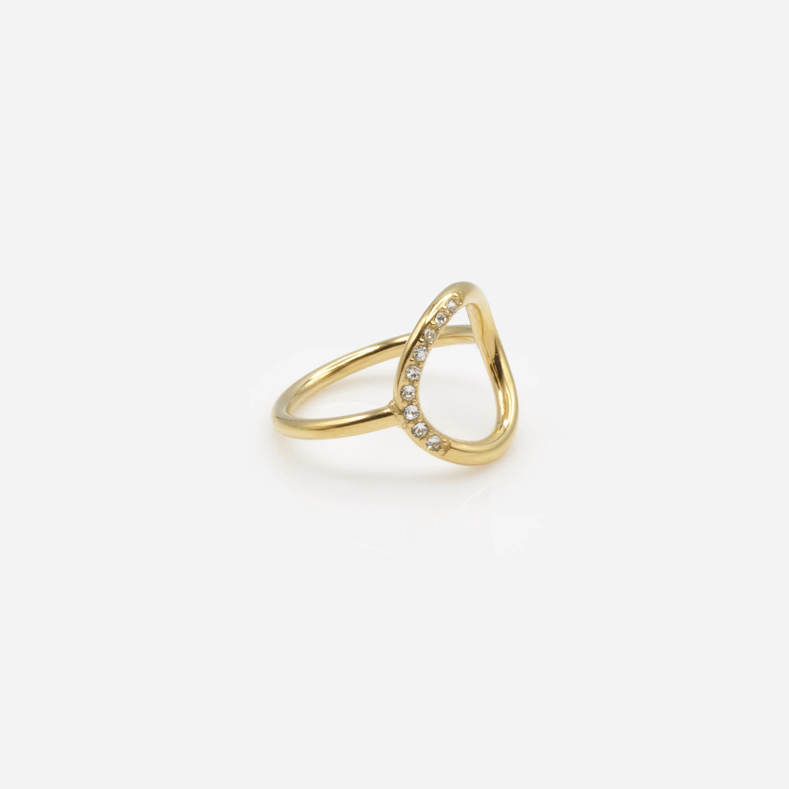 Bague dorée cercle vide avec zircons cubiques en acier inoxydable - Image 3