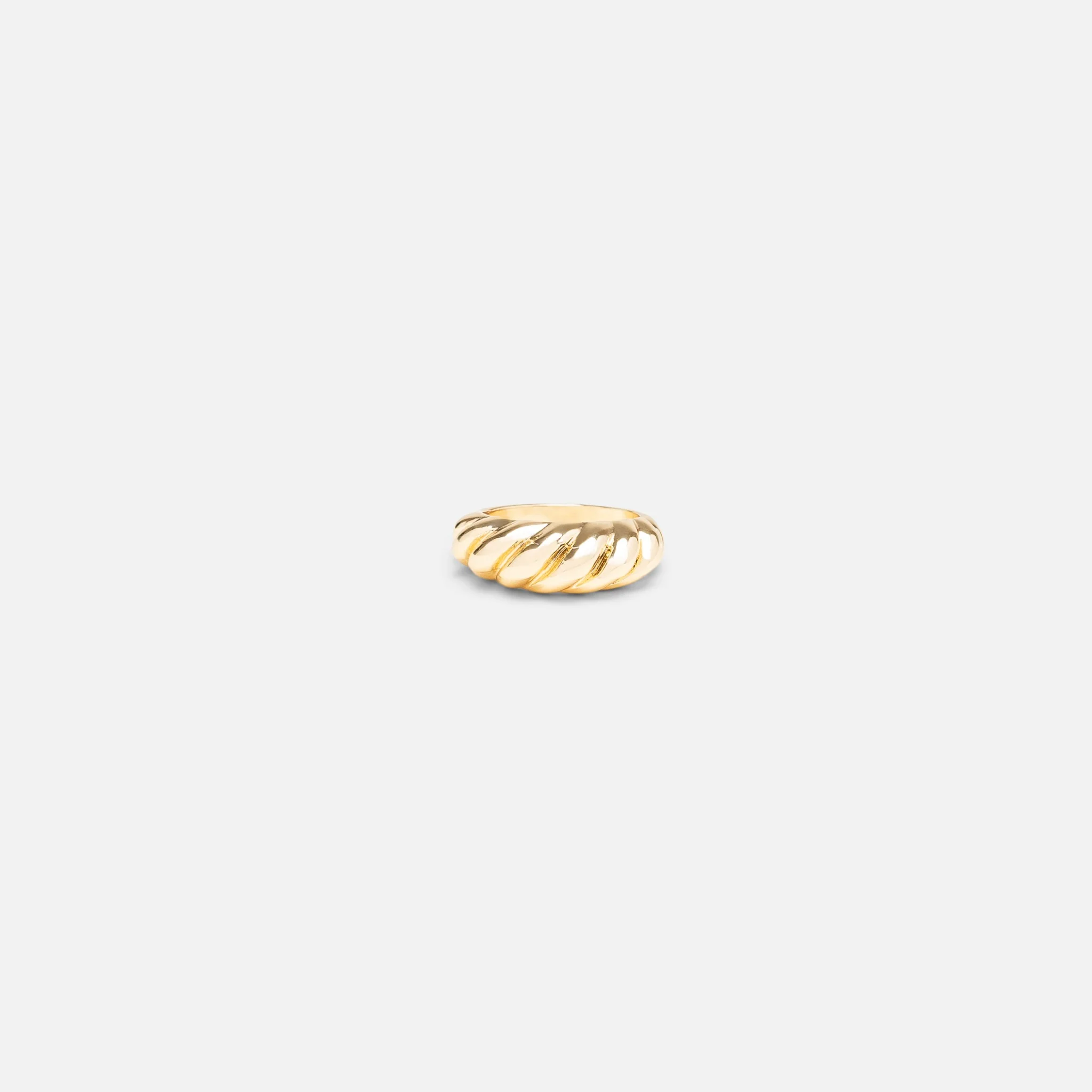 Bague dorée avec rainures diagonales en acier inoxydable