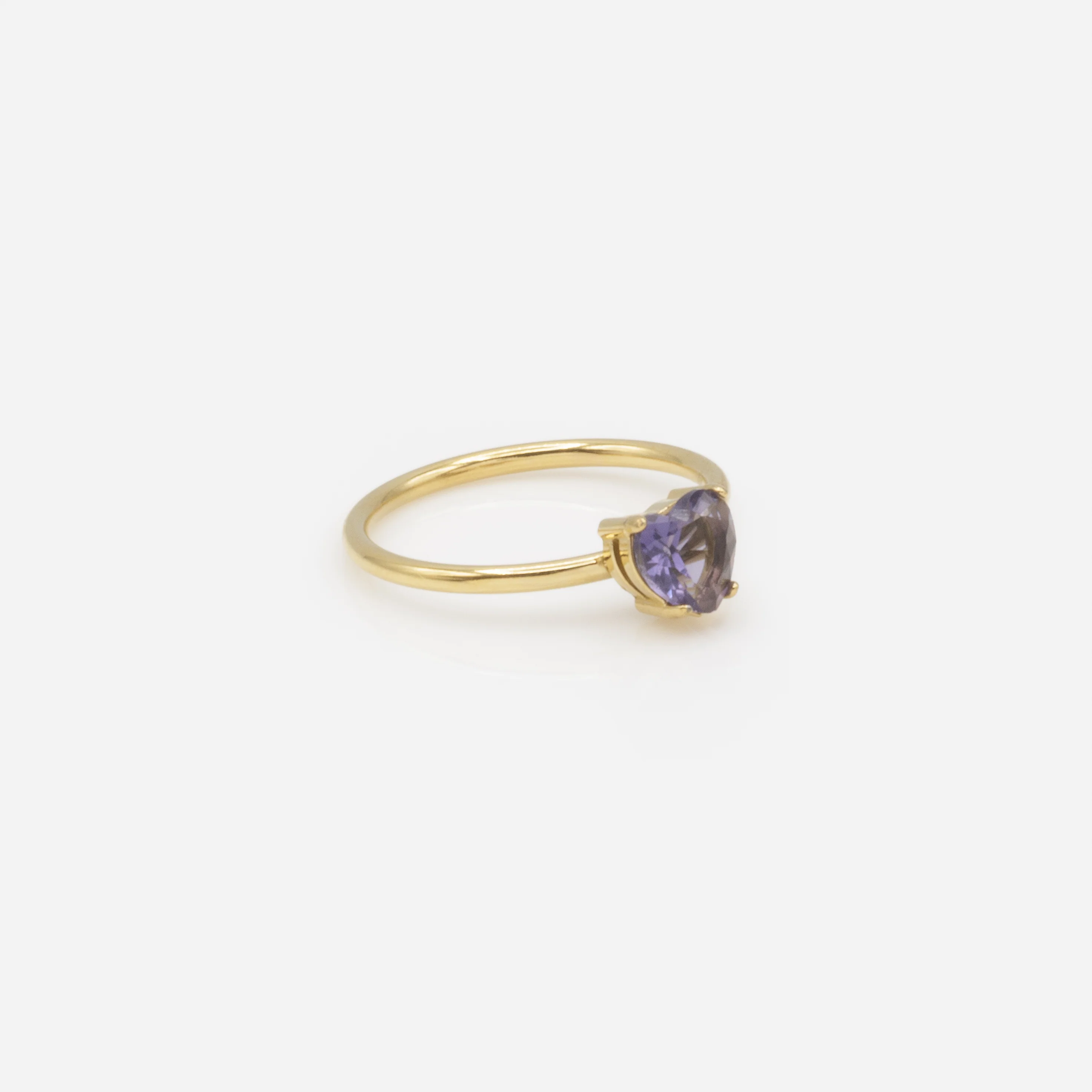 Bague dorée avec zircon cubique coeur mauve en acier inoxydable - Image 3