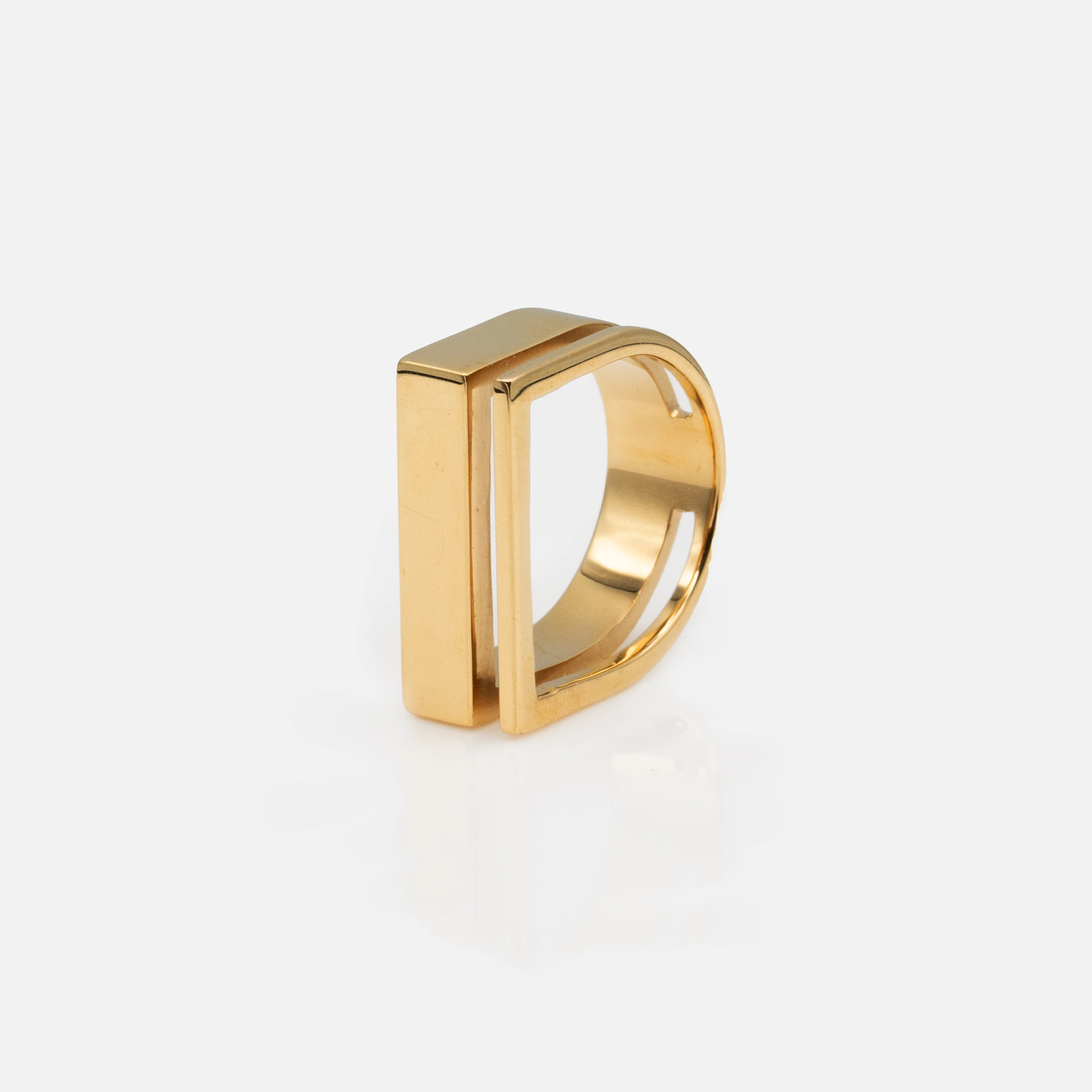 Bague rose doré en acier inoxydable en forme de "D" - Image 4