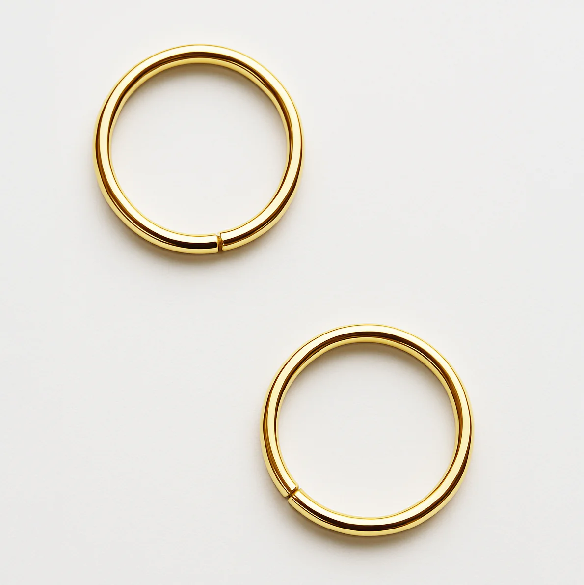 Boucles d’oreilles dormeuses 12 mm en or 10 carats - Image 3