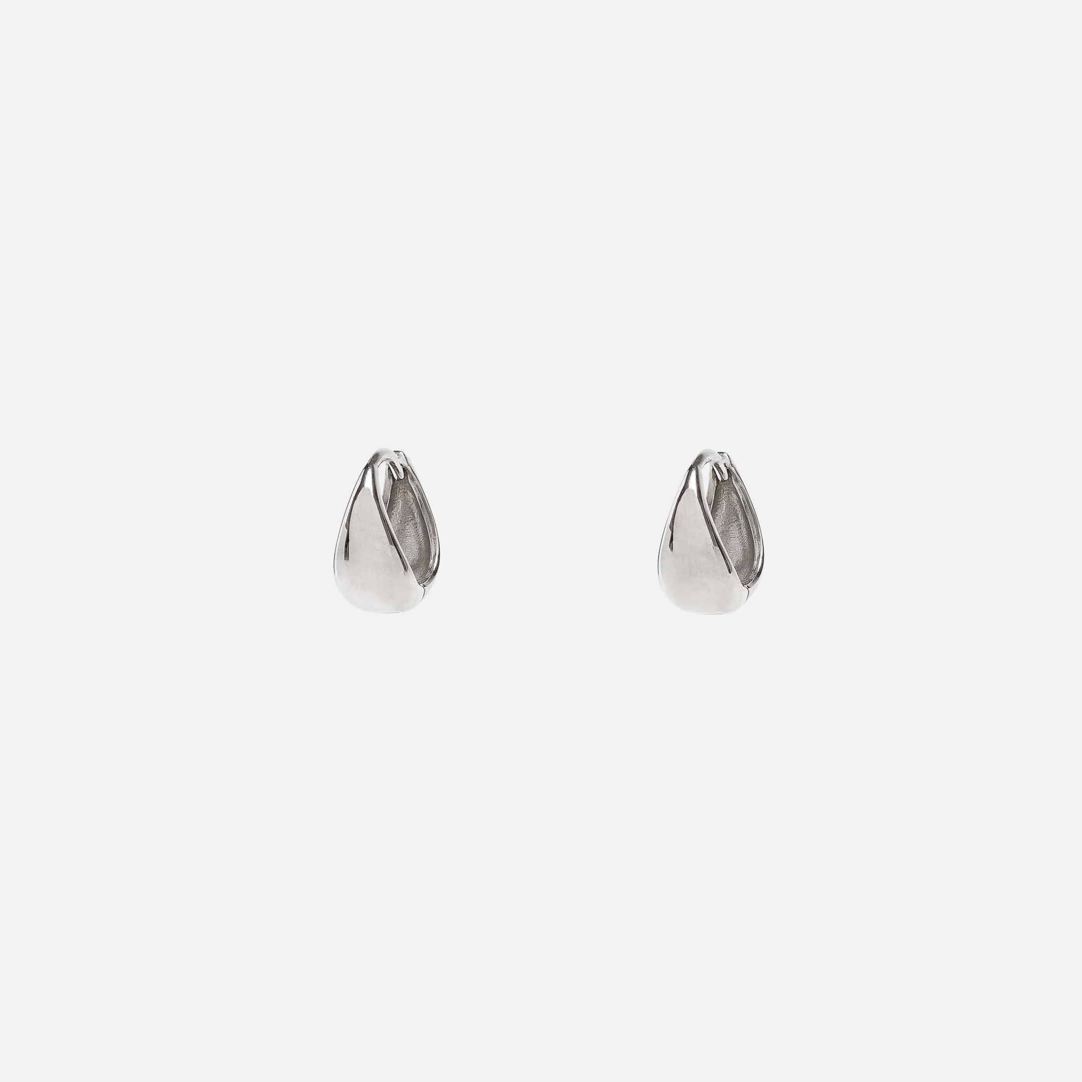 Boucles d'oreilles anneaux argentés à base large en acier inoxydable