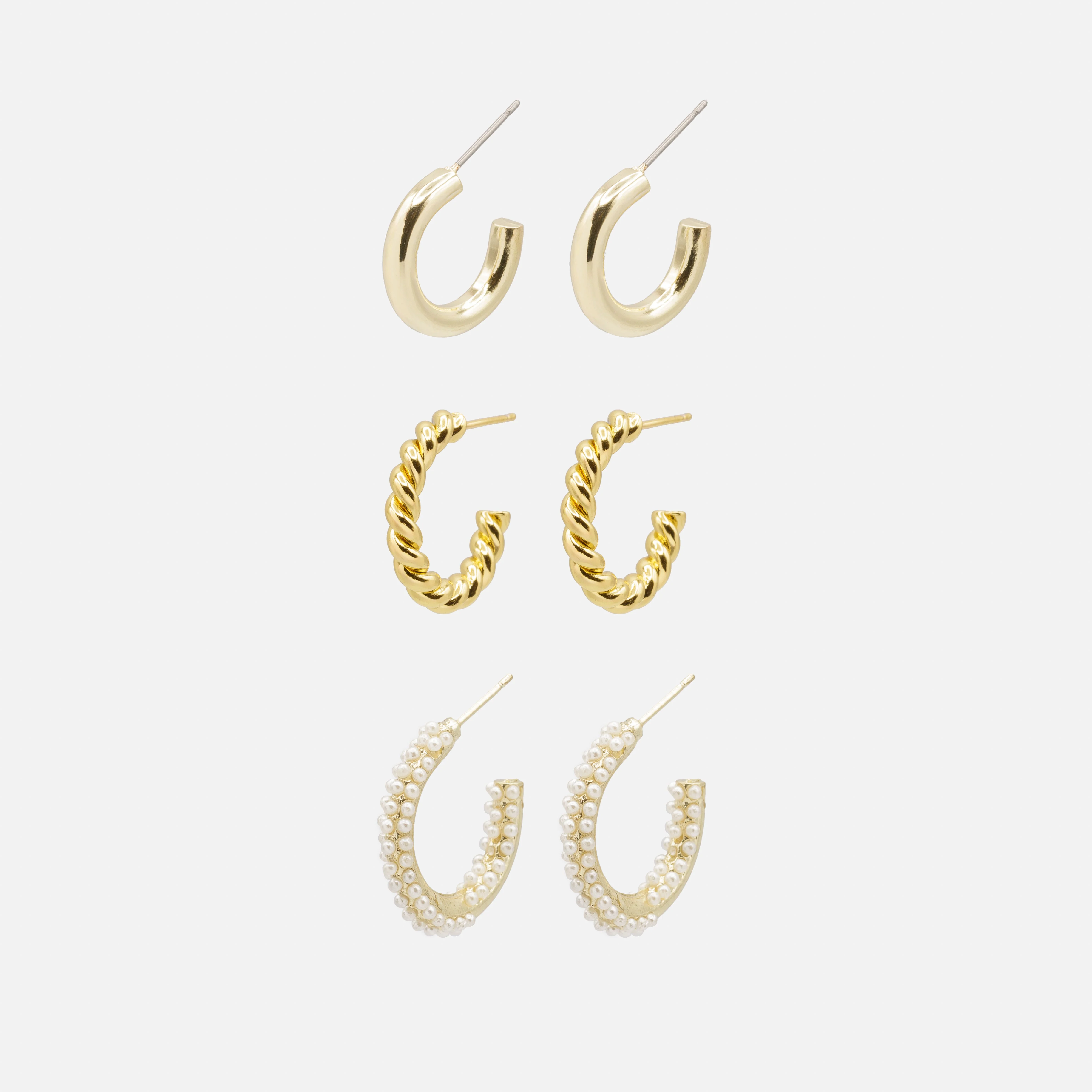 Trio de boucles d'oreilles anneaux dorés