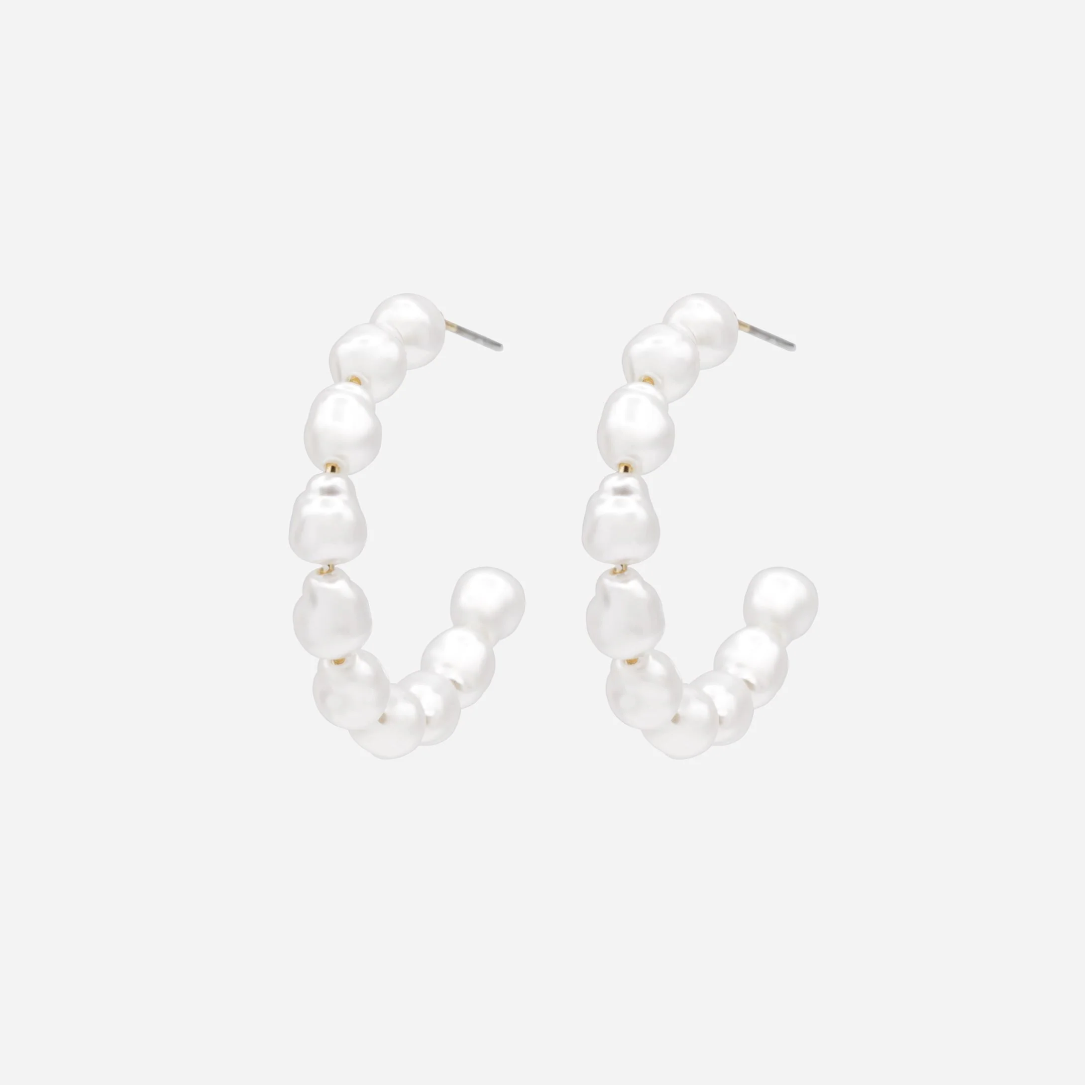 Boucles d'oreilles anneaux dorés ouverts en perles