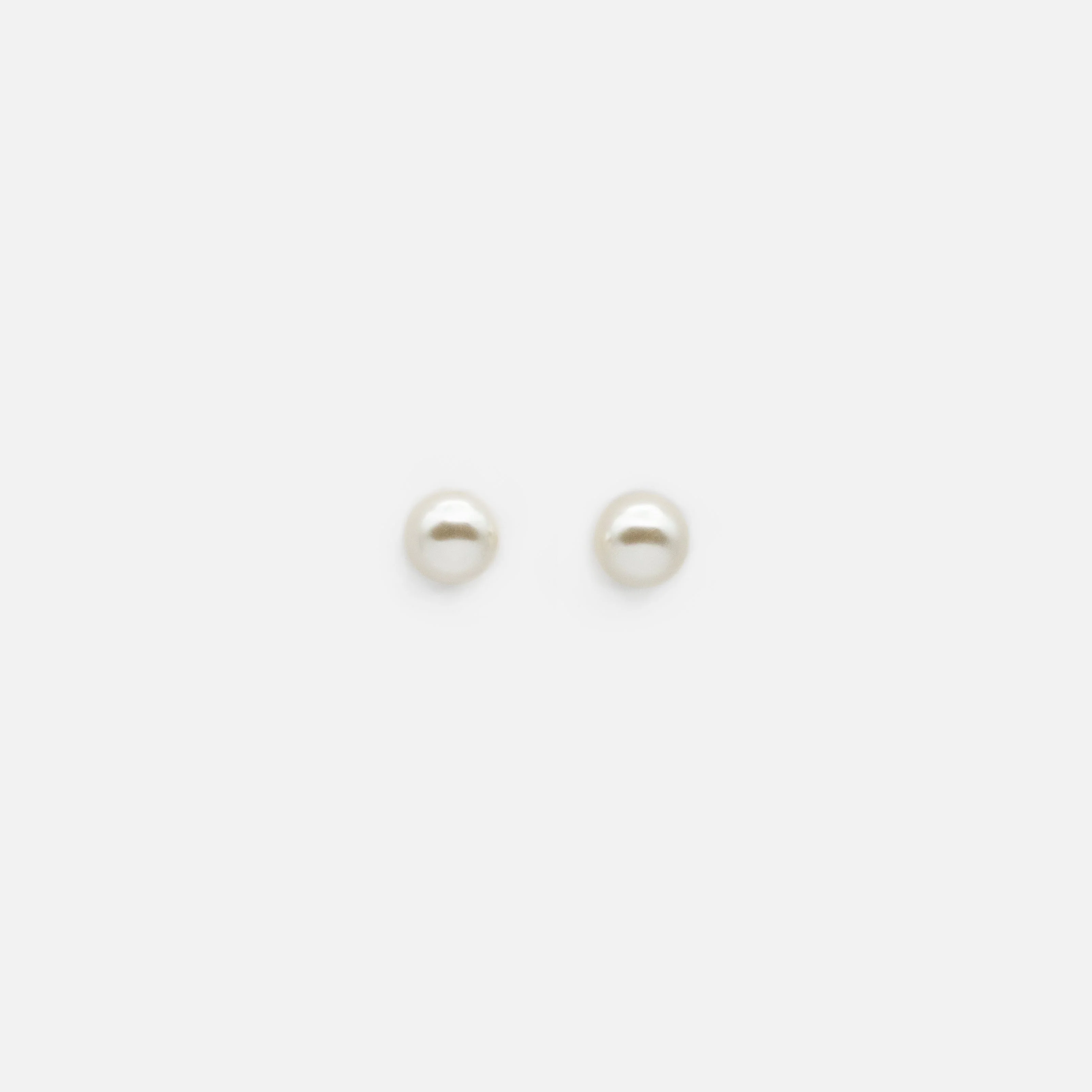 Boucles d'oreilles perles synthétiques 5 mm