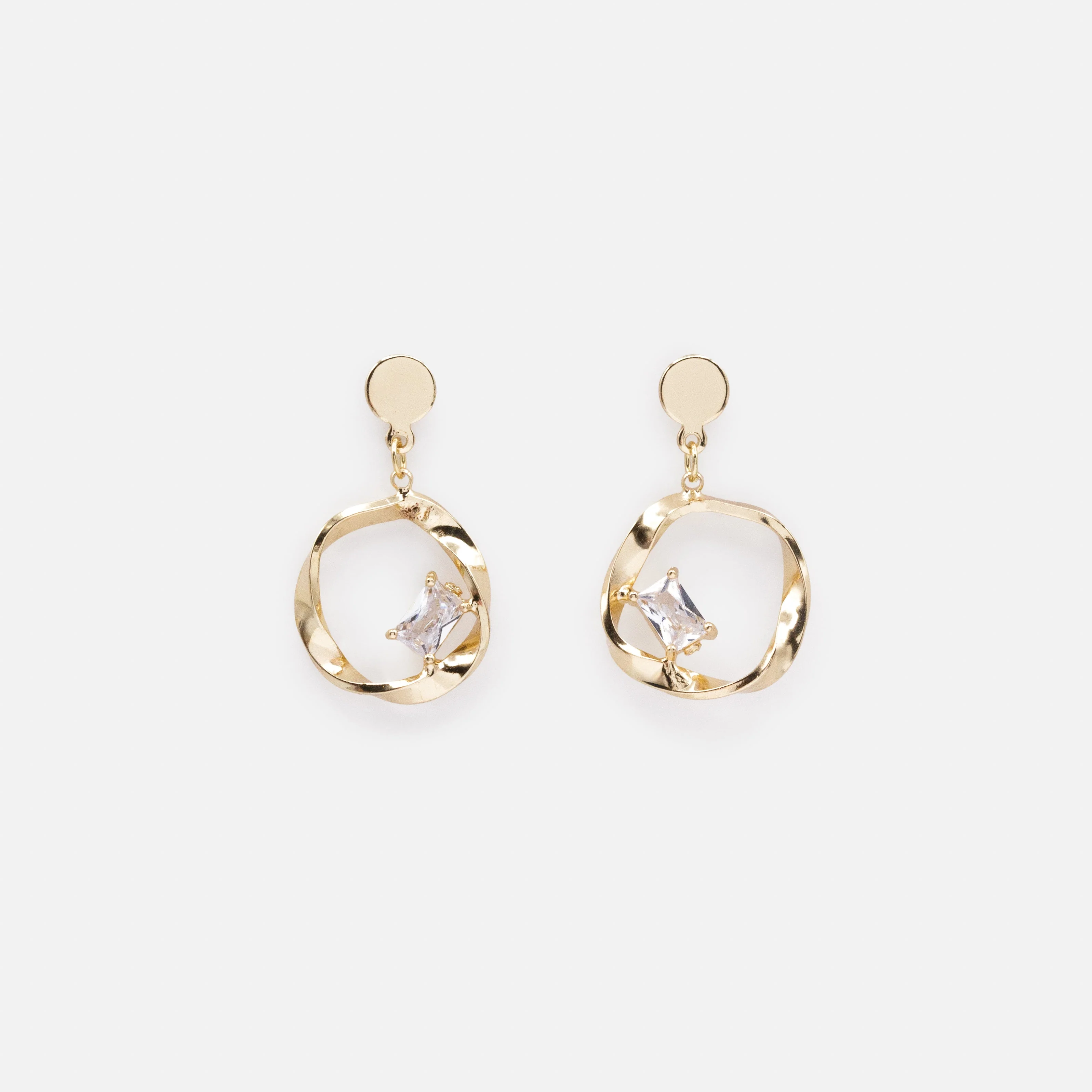 Boucles d'oreilles dorées cercle torsadé avec pierre translucide