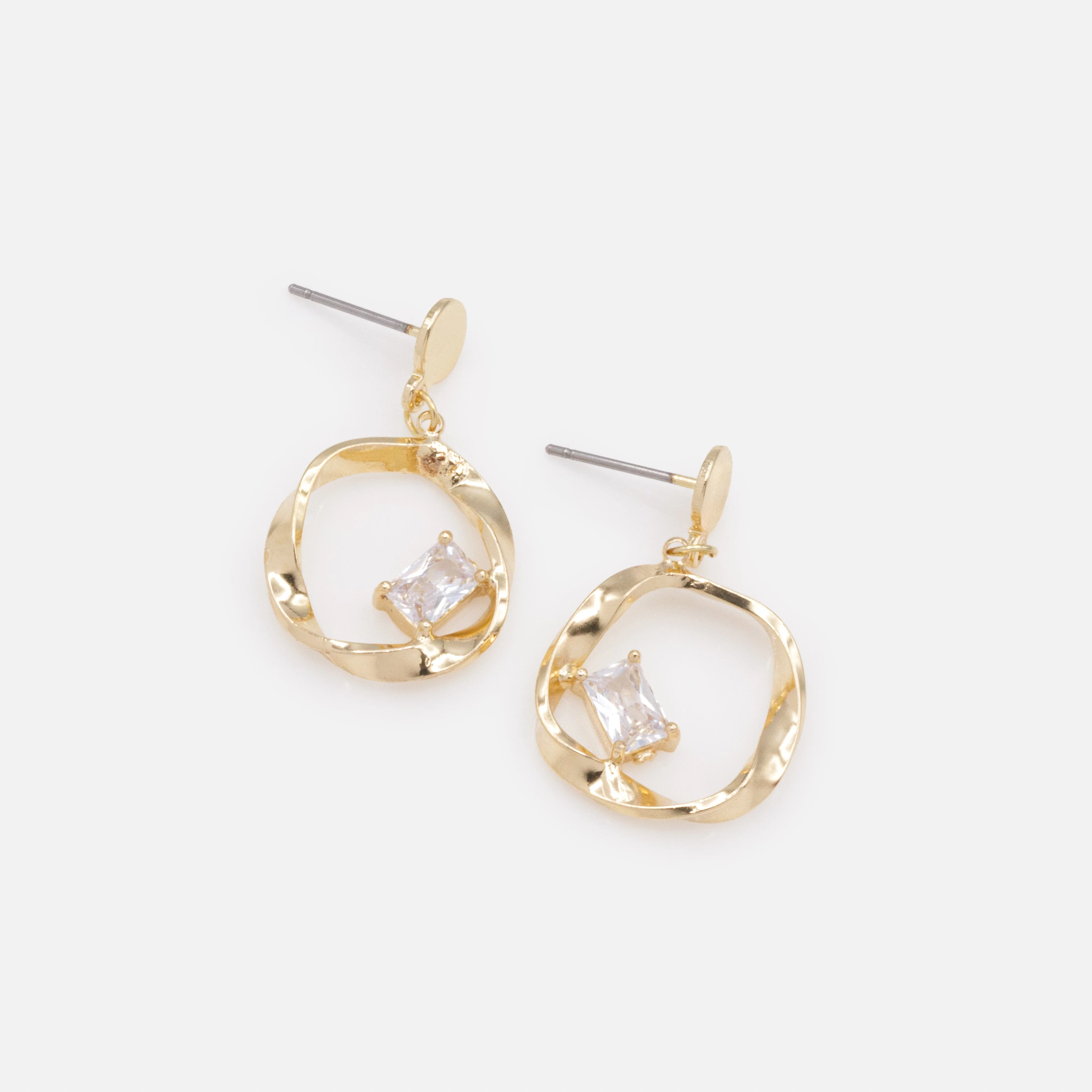 Boucles d'oreilles dorées cercle torsadé avec pierre translucide - Image 2