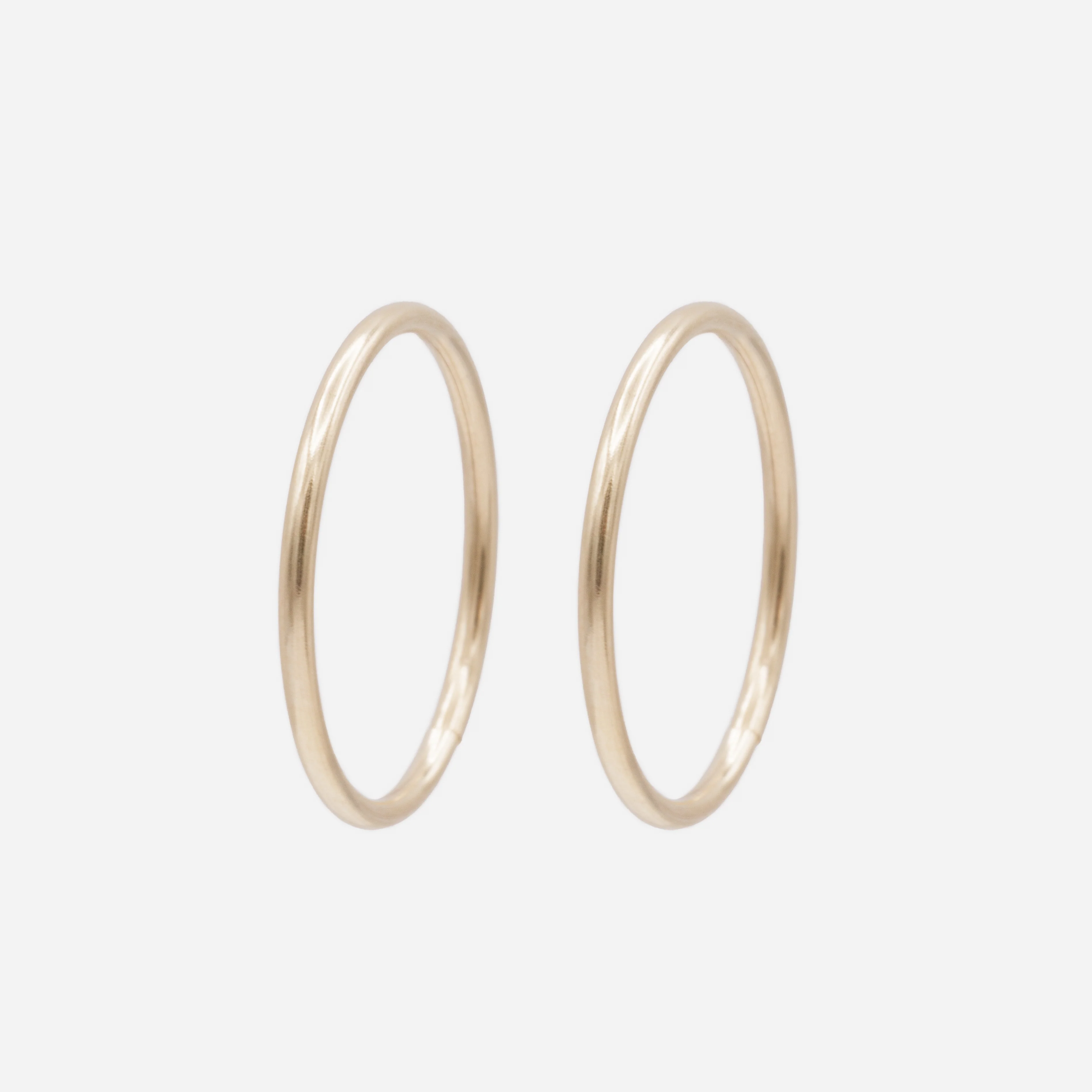Boucles d'oreilles dormeuses 16 mm en or 10 carats