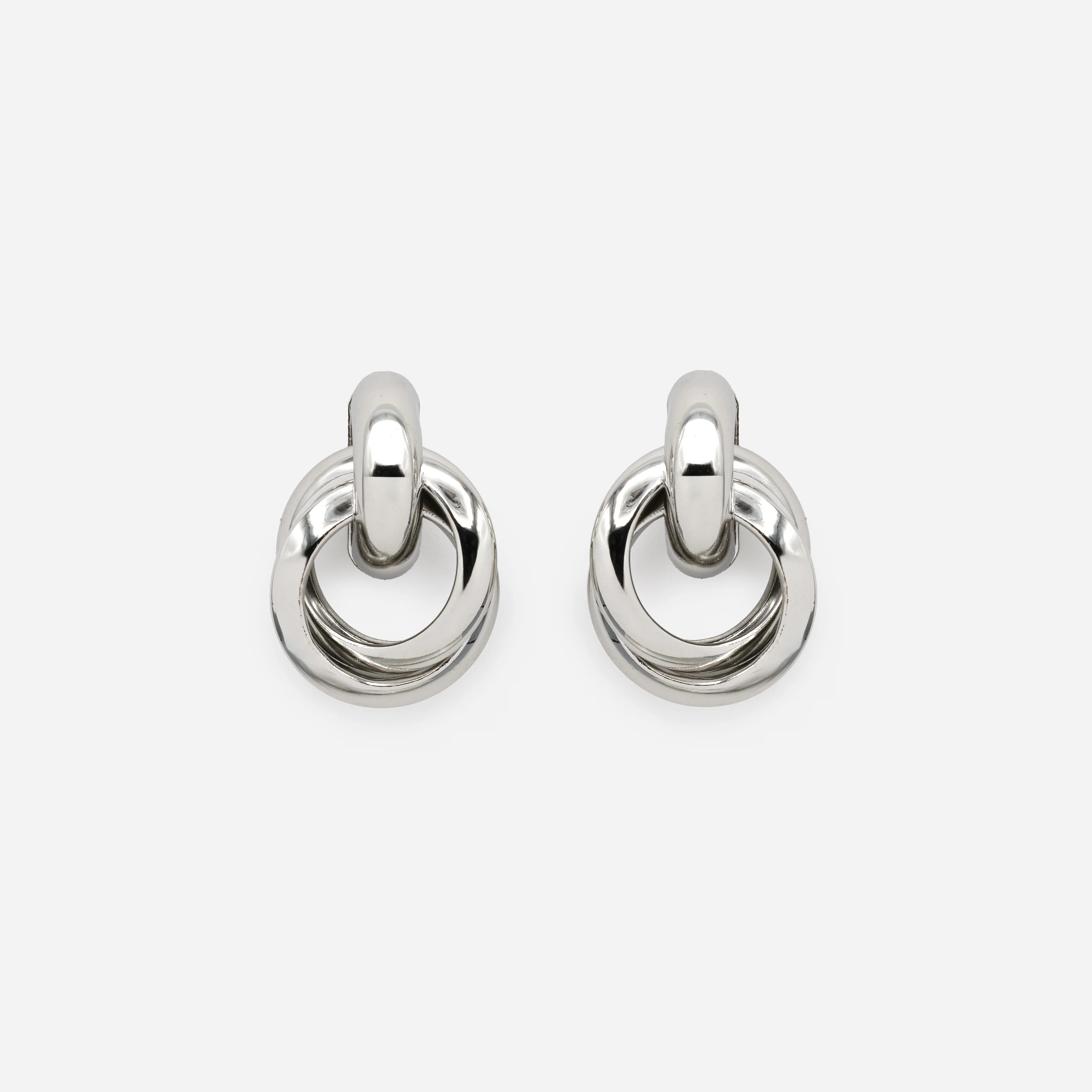 Boucles d'oreilles fixes argentées anneaux suspendus entremêlés