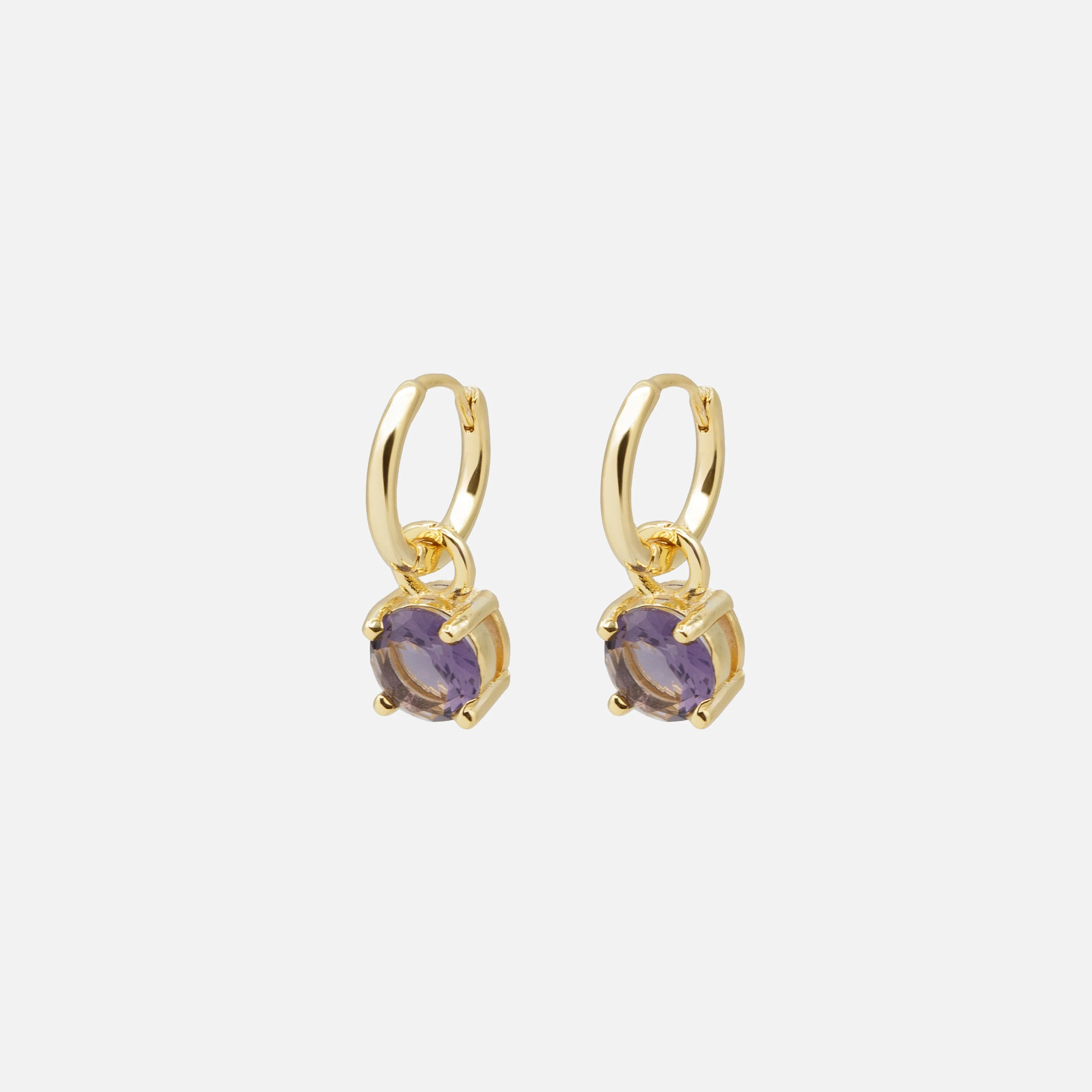 Boucles d'oreilles huggies dorées breloque pierre mauve