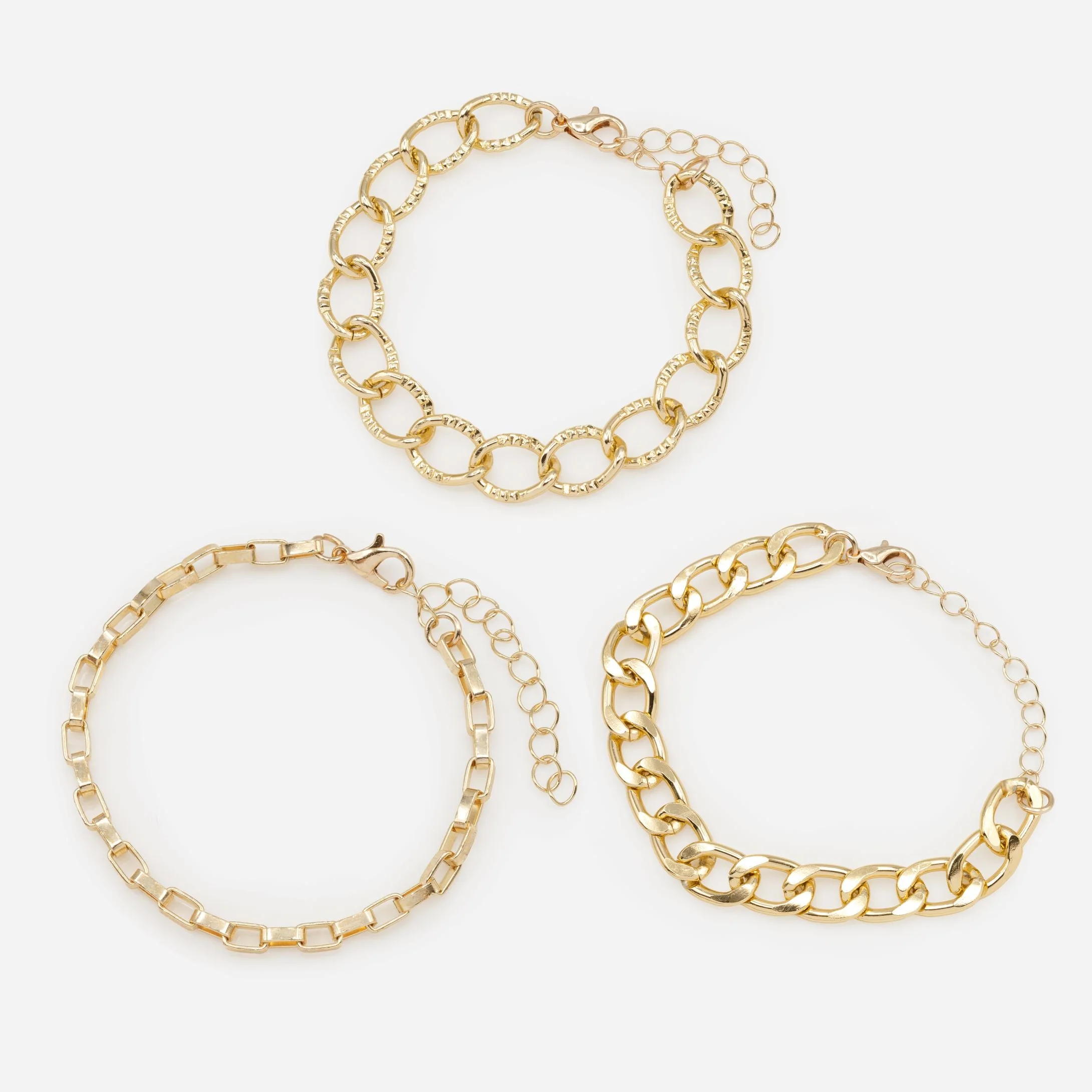 Trio de bracelets dorés à mailles variées