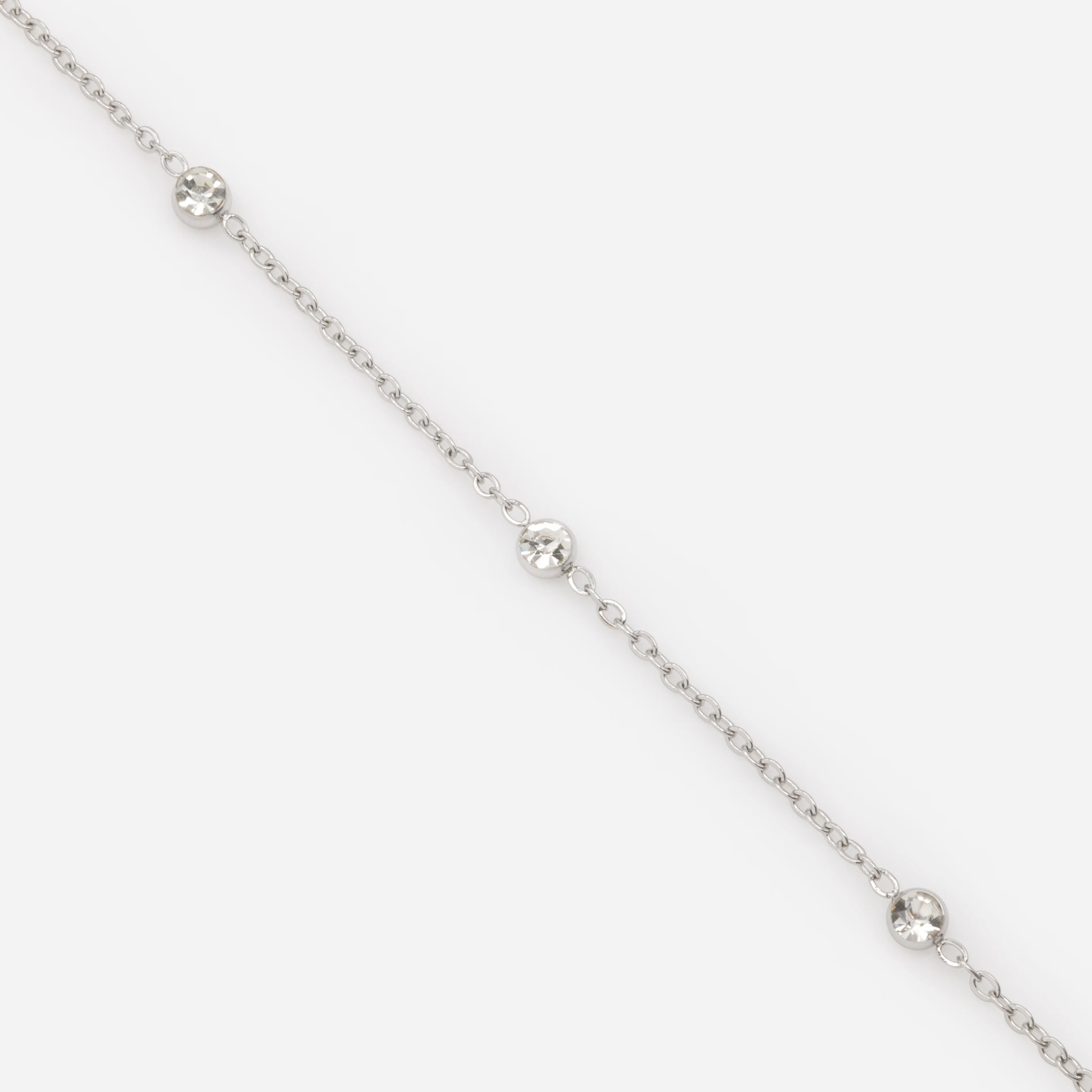 Bracelet argenté avec trio de zircons cubiques en acier inoxydable - Image 2