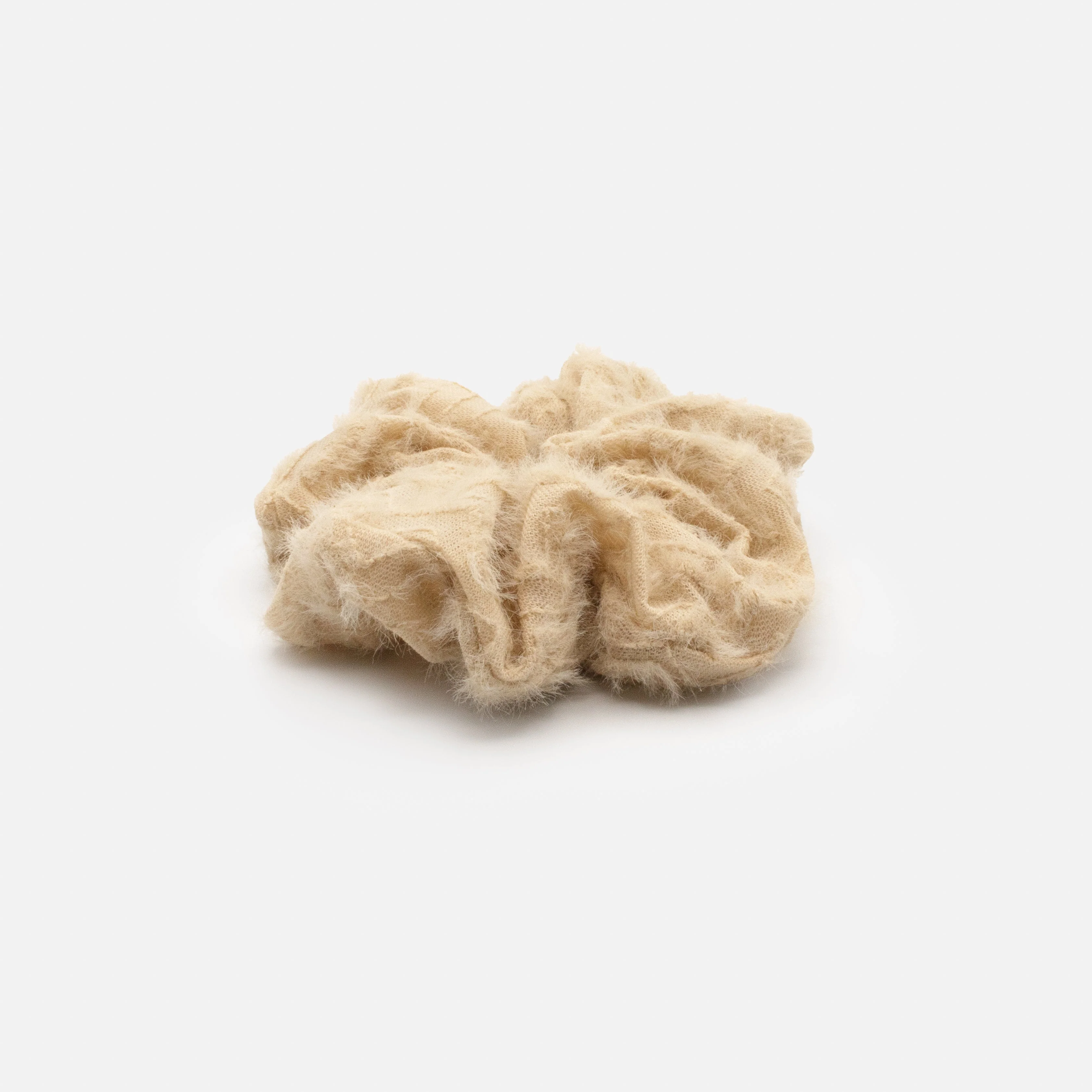 Chouchou beige à motif brodé & à l'aspect laineux