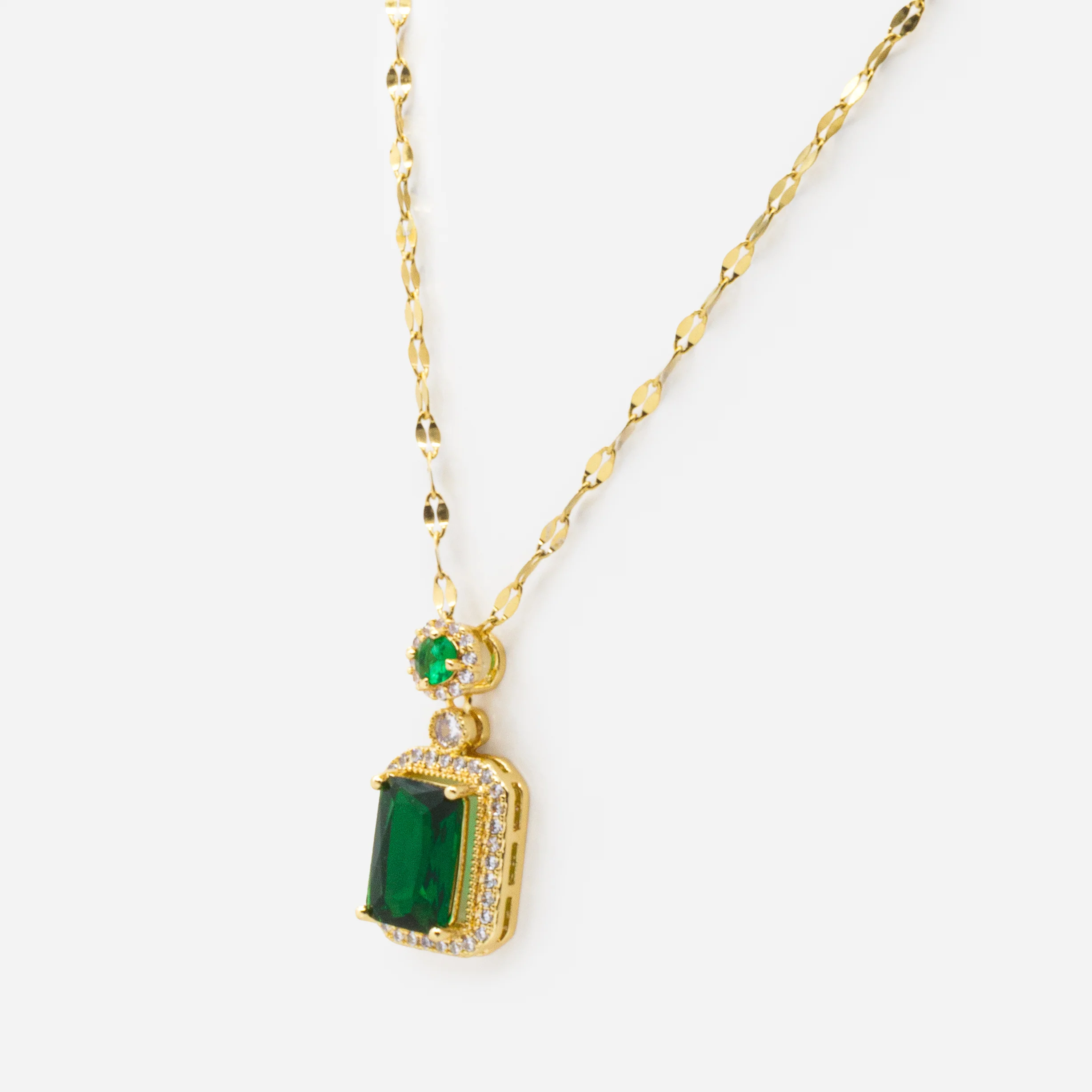 Collier doré à maille diamant avec pierres émeraude et zircons cubiques - Image 2