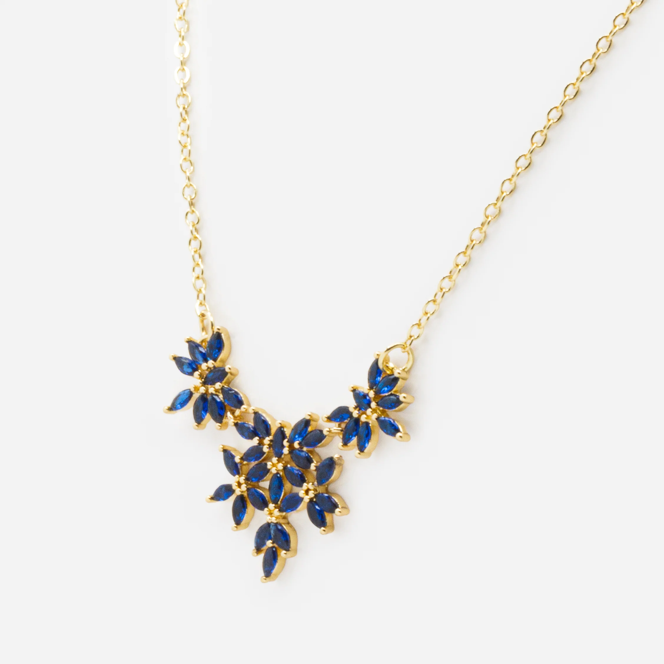 Collier doré petites fleurs marine - Image 2