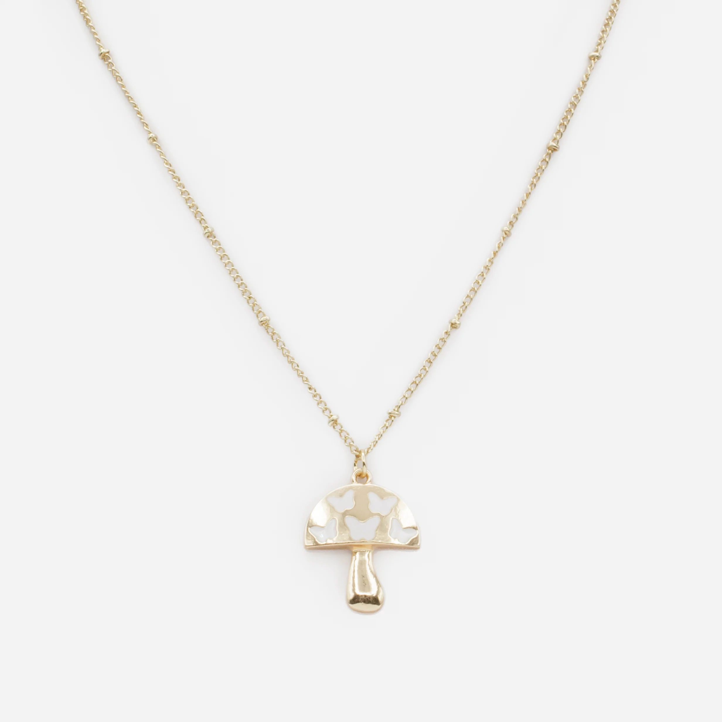 Collier doré breloque champignon avec papillons blancs