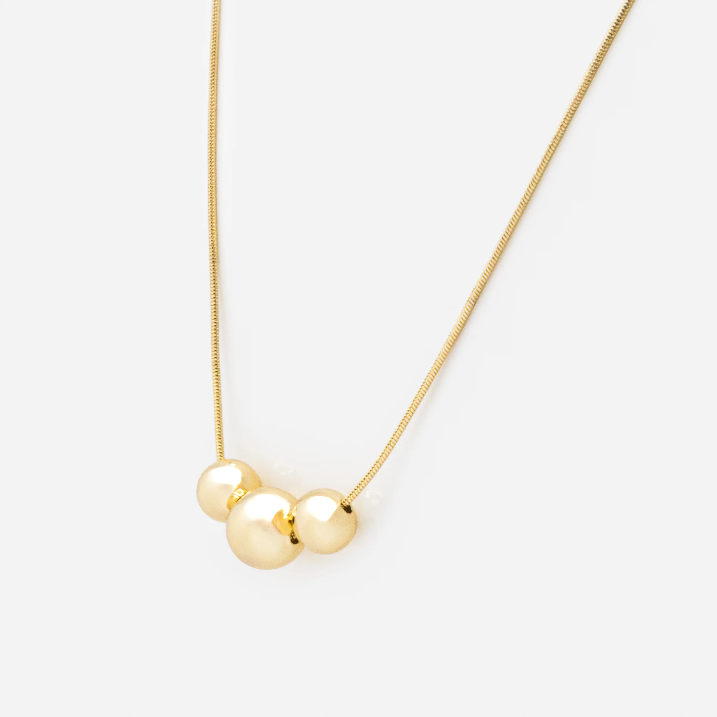 Collier trio de sphères dorées - Image 2