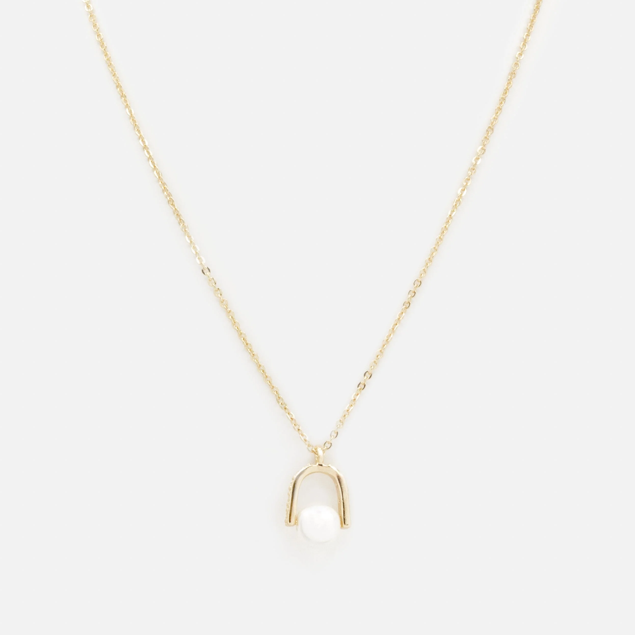 Collier doré breloque cloche avec perle ronde