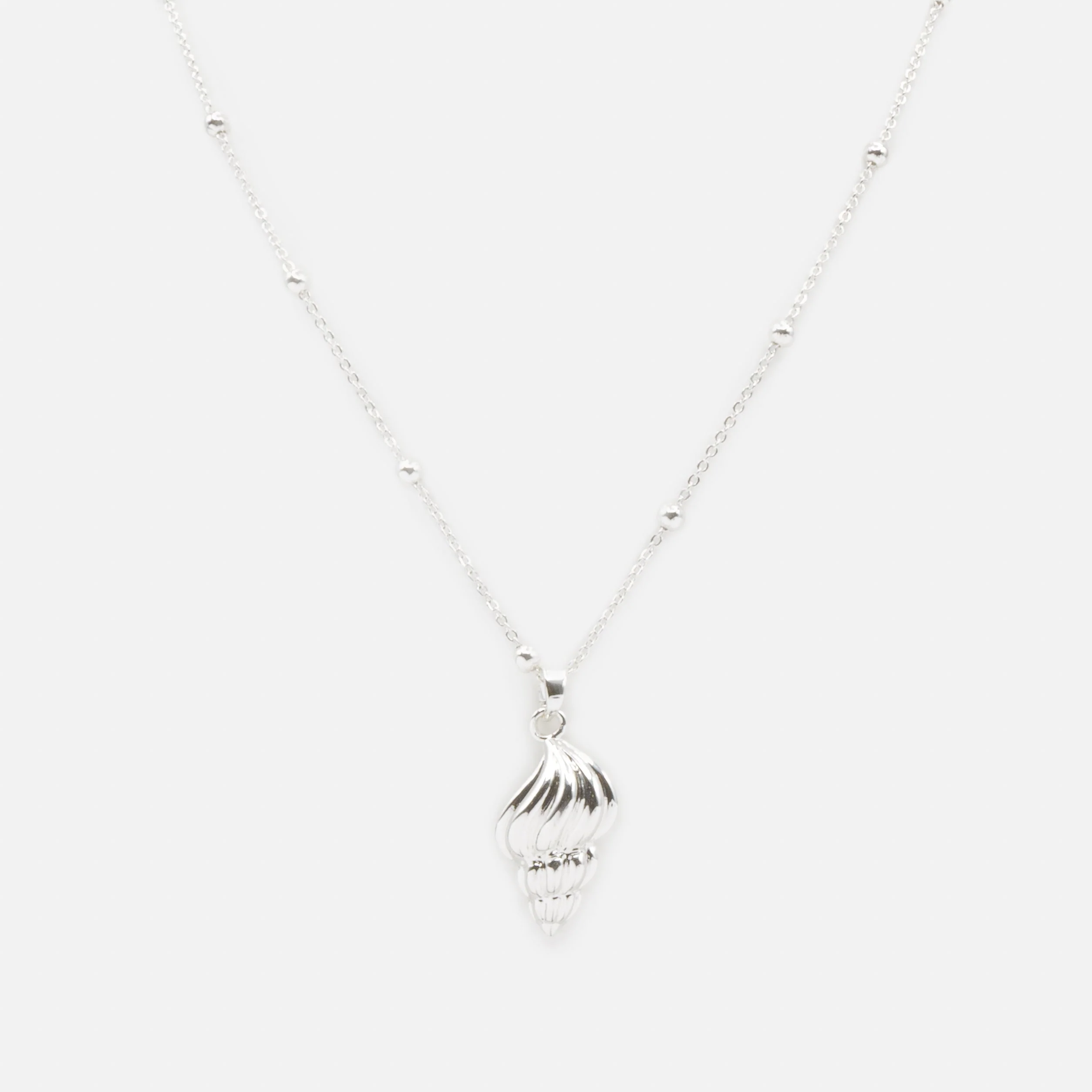 Collier argenté coquillage en spirale