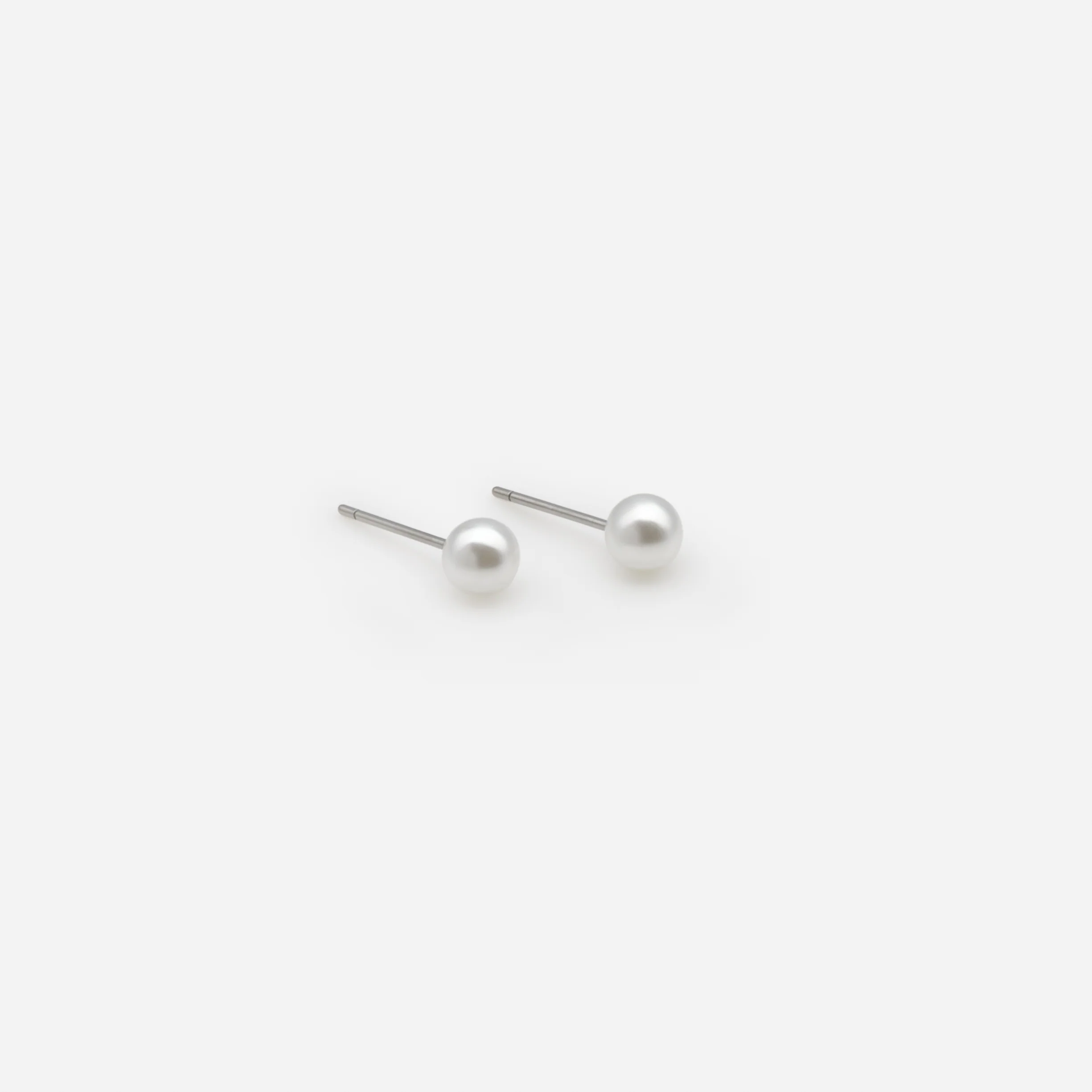 Duo de boucles d'oreilles perles et anneaux dorés torsadés - Image 3
