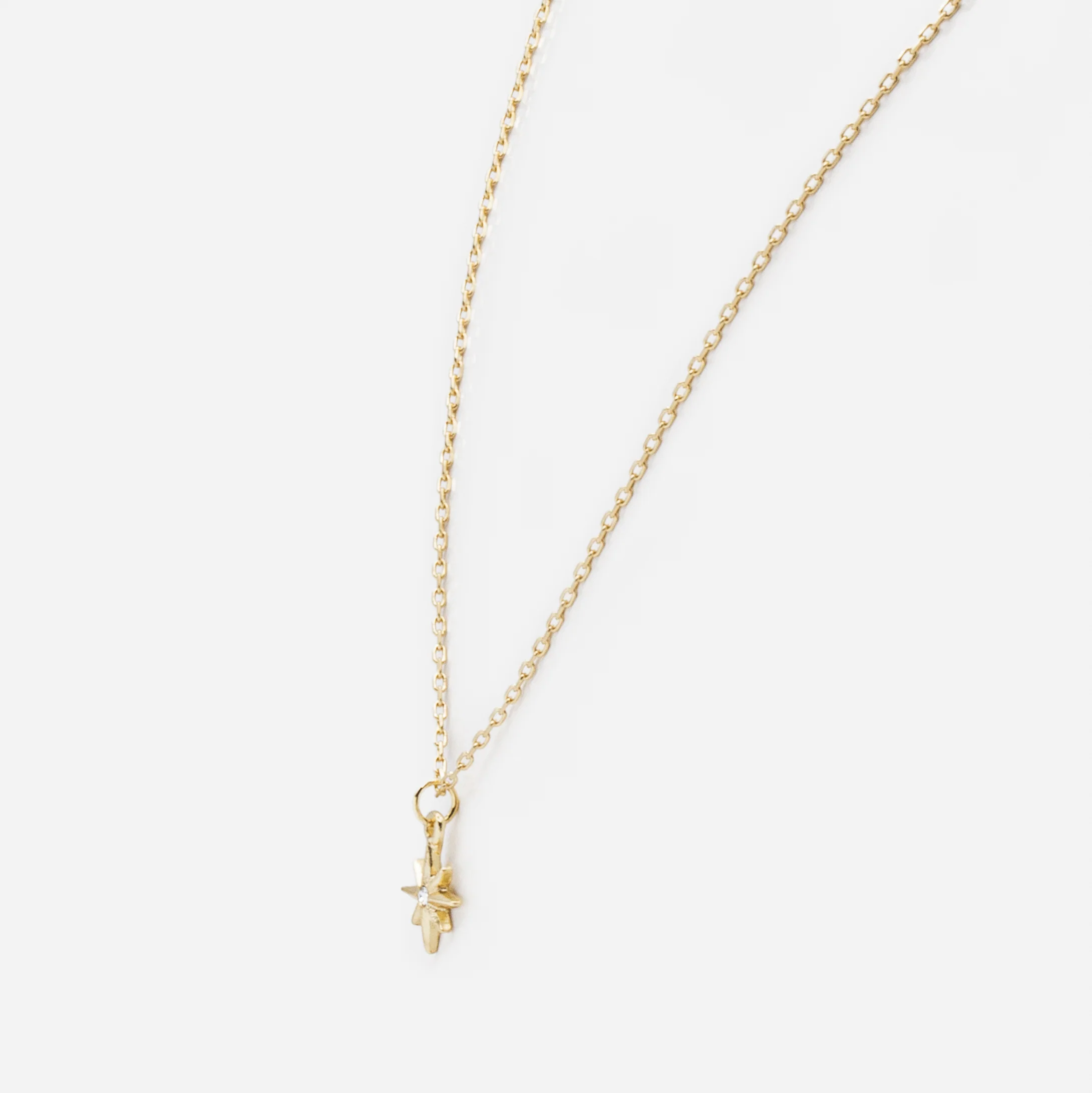 Ensemble de deux colliers dorés étoile et zircons cubiques - Image 6