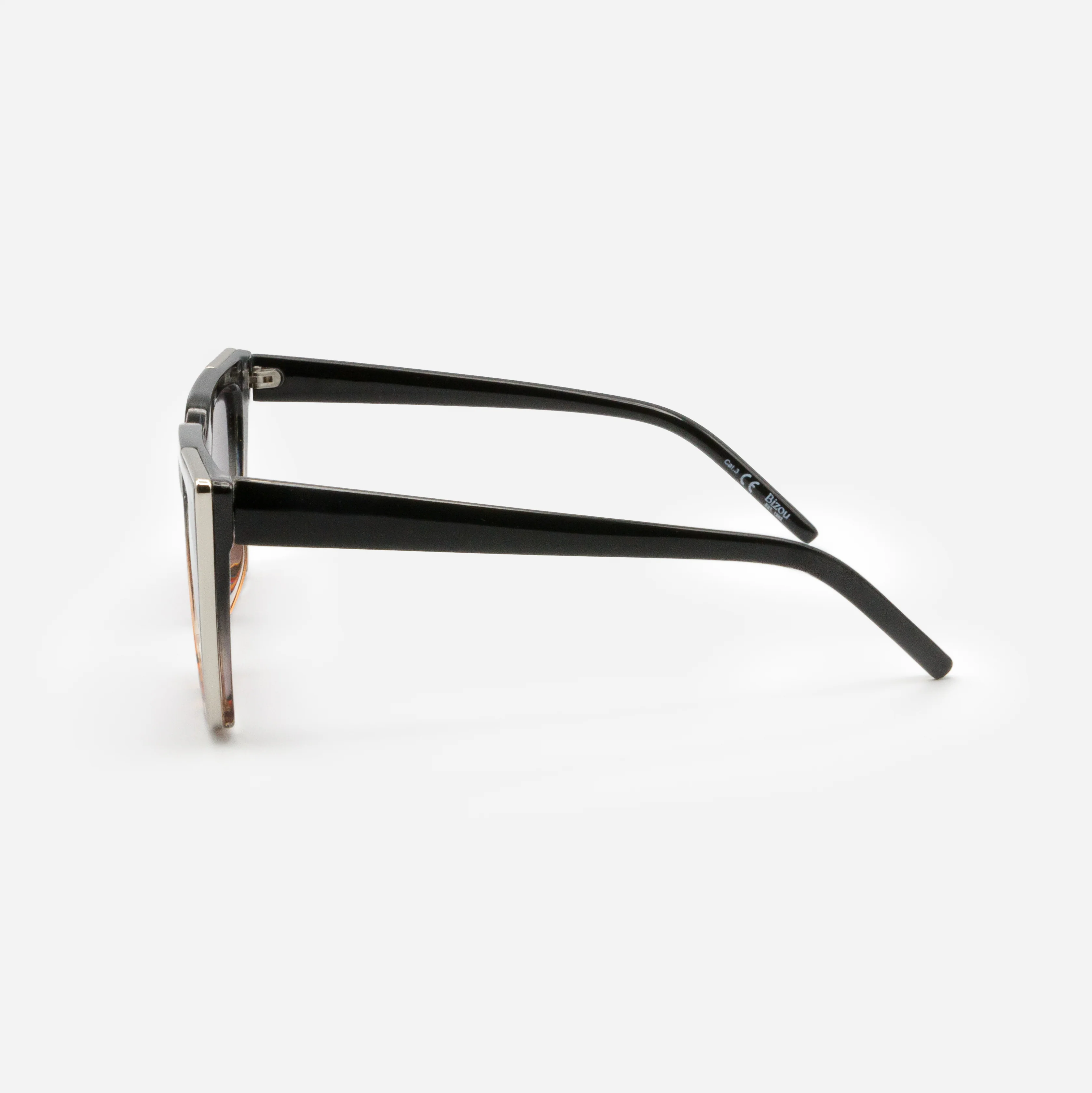 Lunettes de soleil noires et écaille de tortue avec détail argenté - Image 2