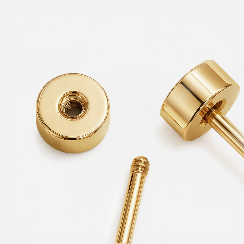 Mini boucles d'oreilles étoiles dorées en acier inoxydable - Image 3