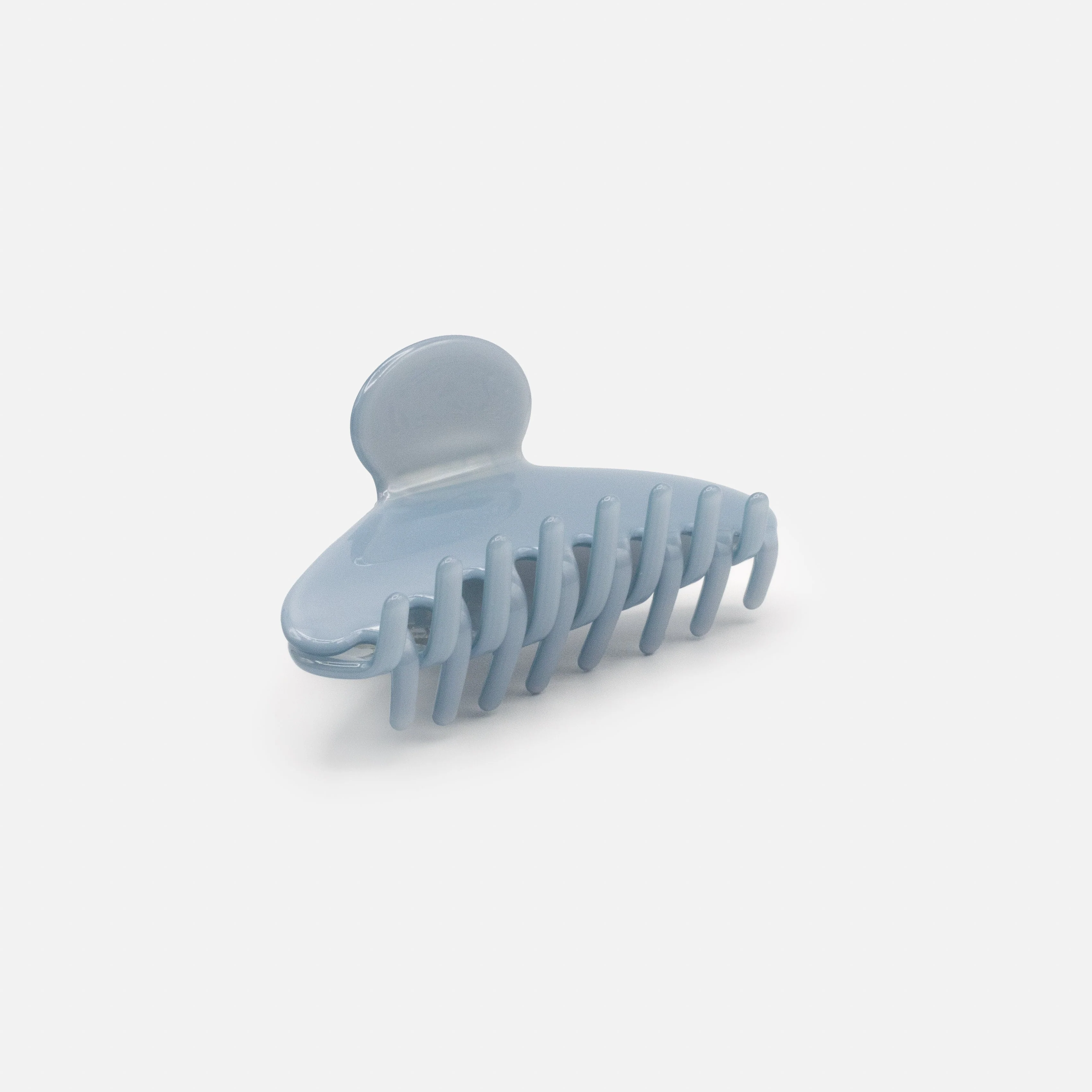 Pince bleu pâle en plastique au fini lustré - Image 3