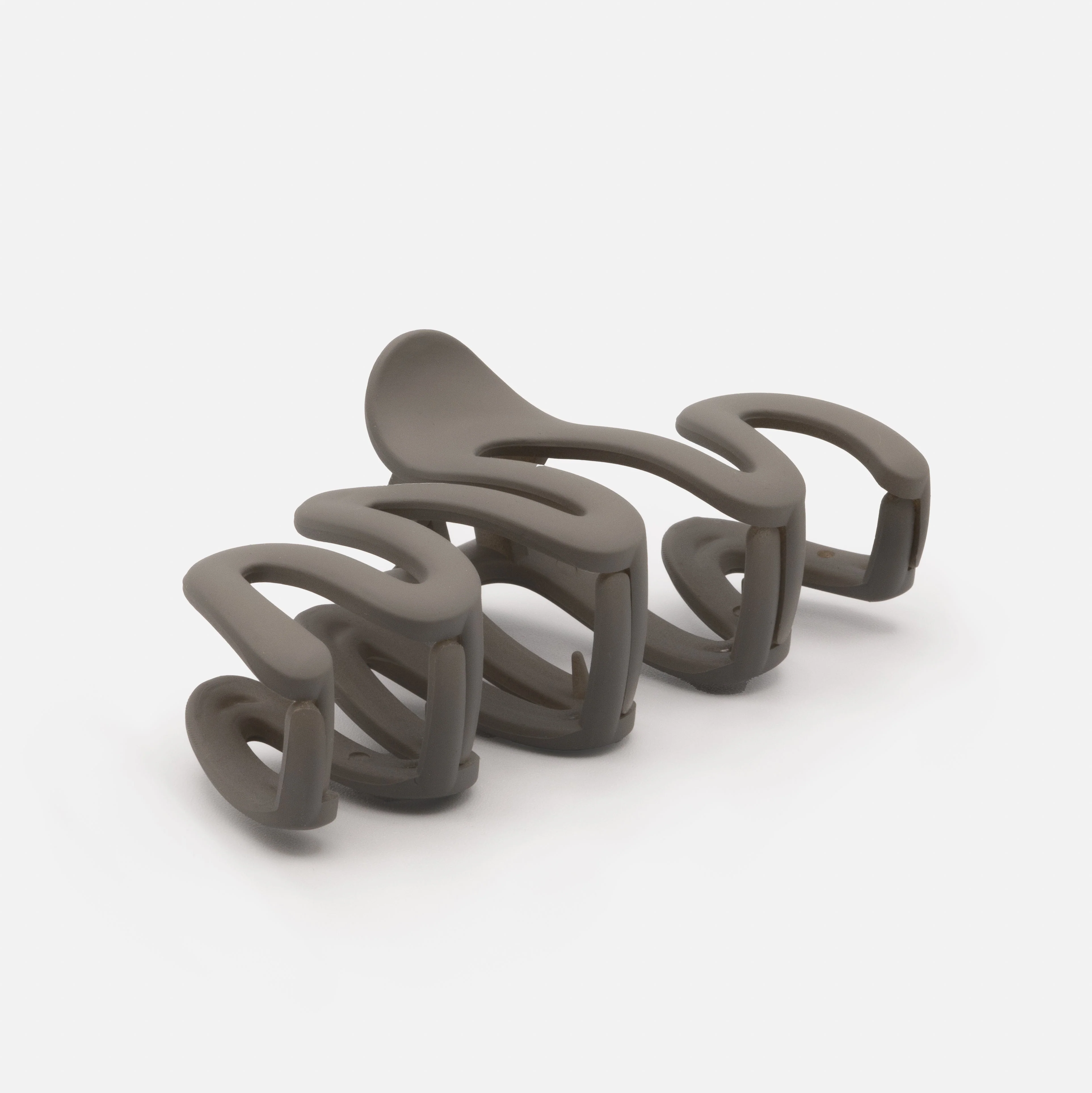 Pince gris foncé ondulée en plastique au fini mat - Image 3