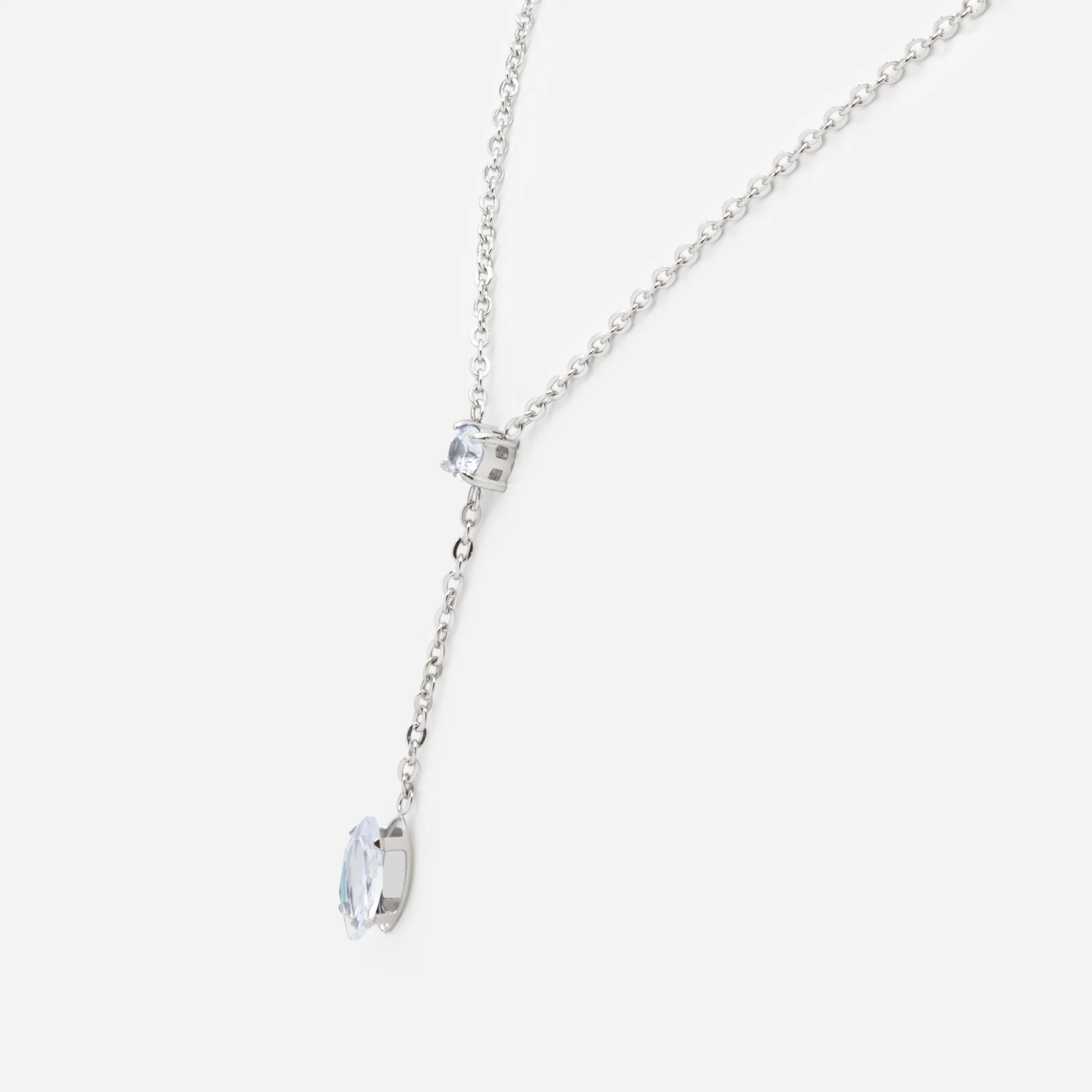 Collier argenté avec suspension de zircon cubique en forme de larme en acier inoxydable - Image 2