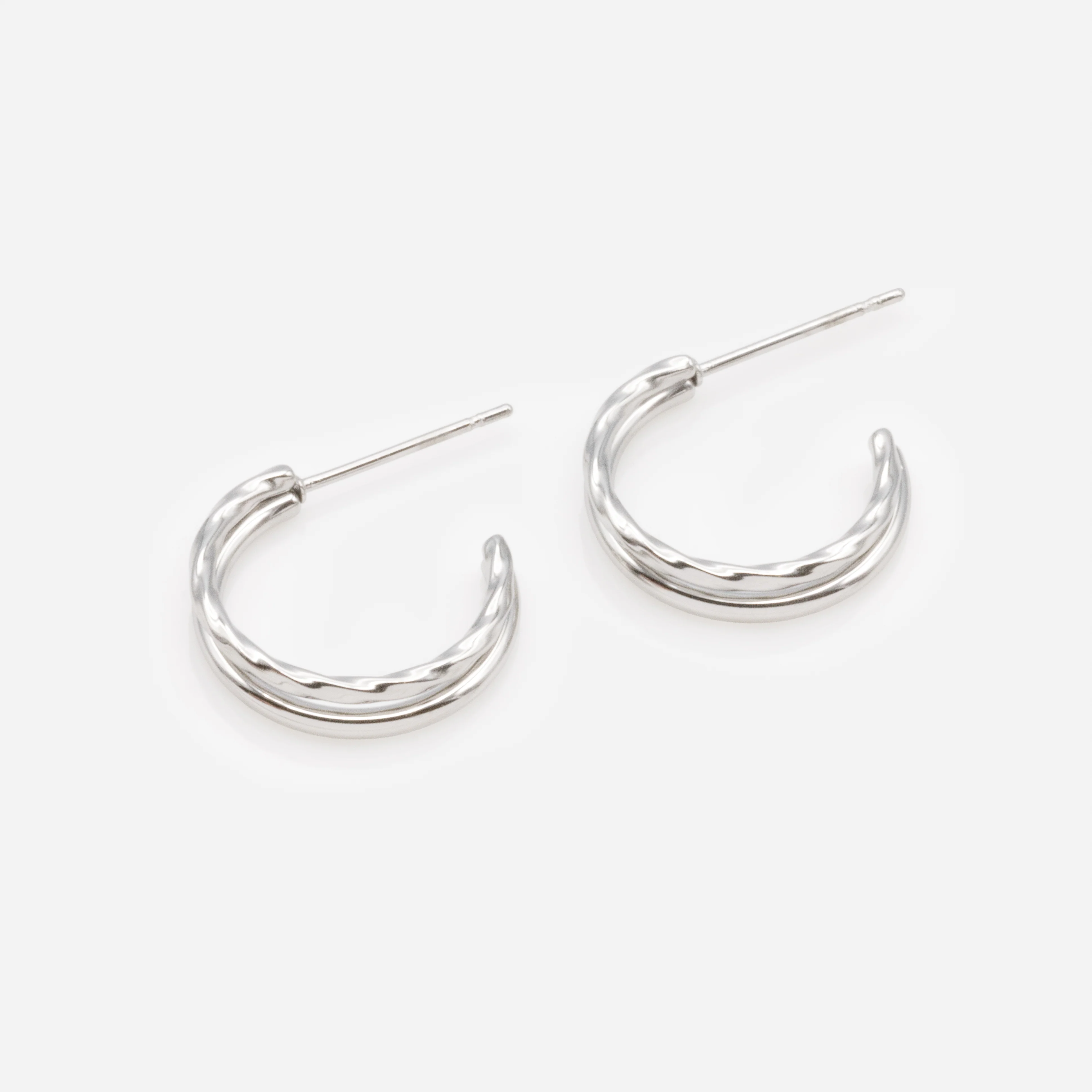Boucles d’oreilles anneaux doubles argentés en acier inoxydable - Image 2