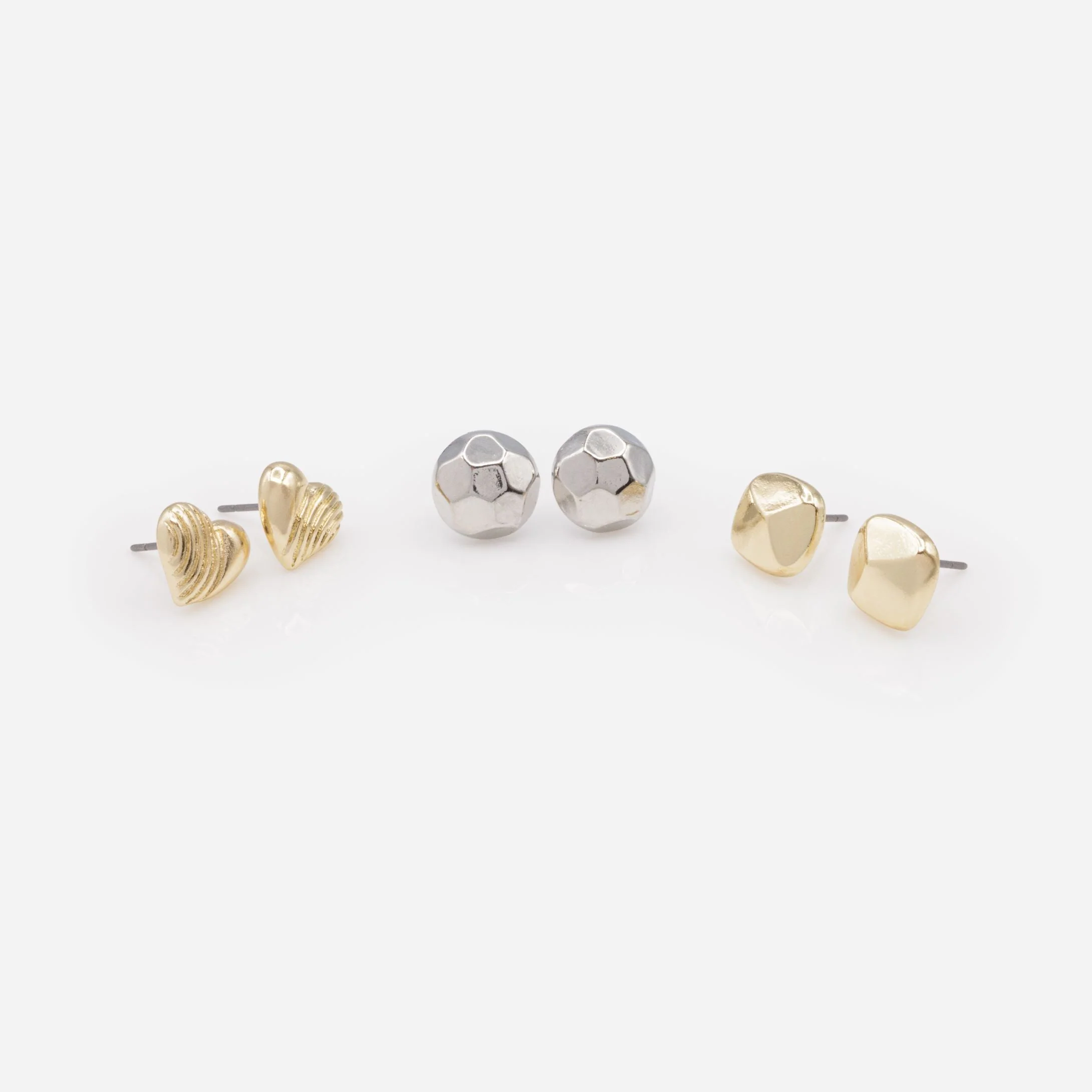 Trio de boucles d'oreilles deux tons cœurs texturés & billes martelées - Image 2