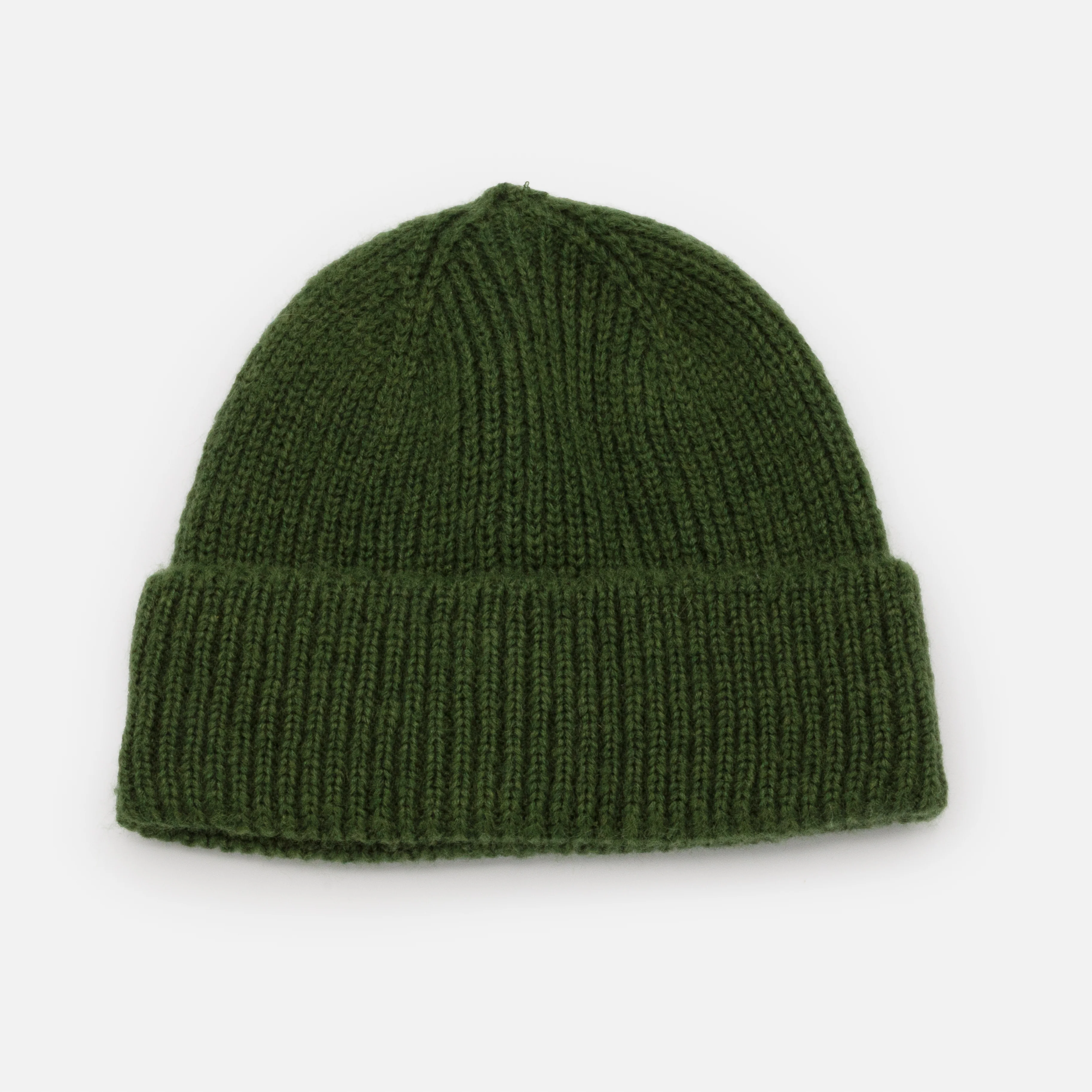 Tuque vert kaki en tricot Ă petites mailles