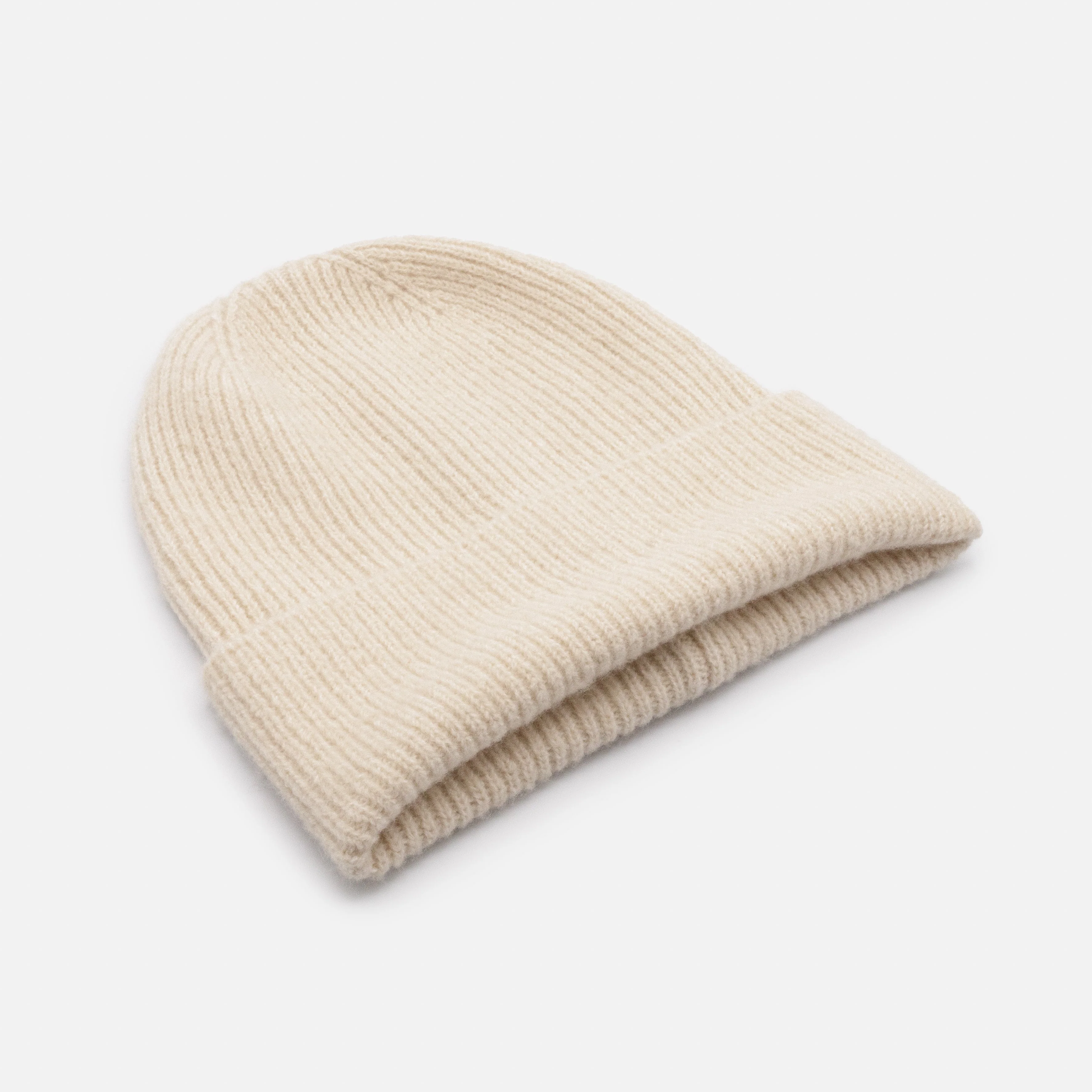 Tuque ivoire en tricot à petites mailles - Image 3